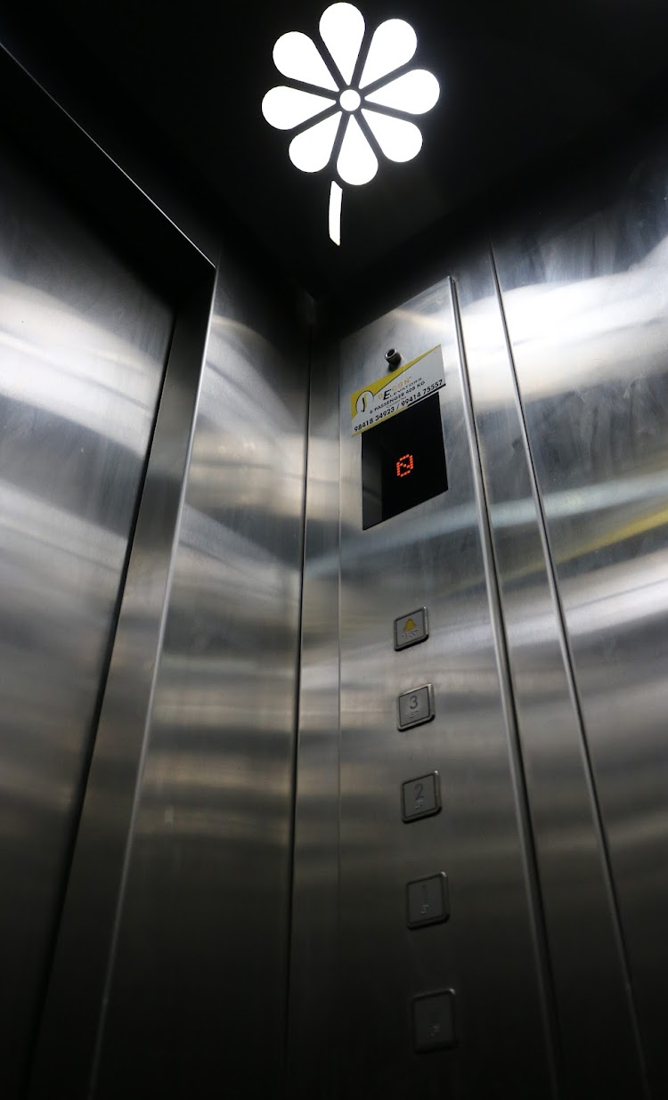 High Speed Lift Facility for All Floors