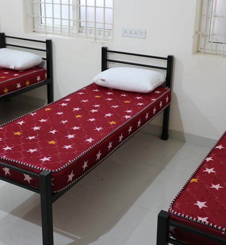 Single Sharing Room